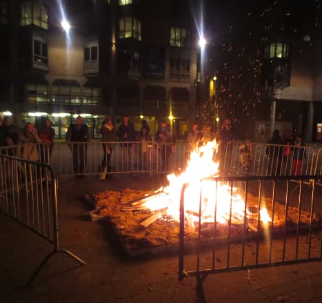 Maifeuer der Eumavia in Neu-Löwen